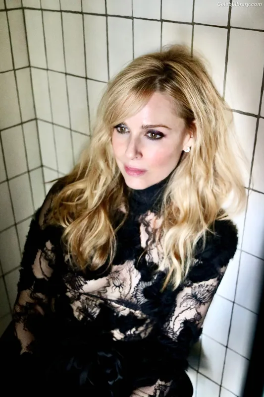 Cara Buono photo 23 of 36