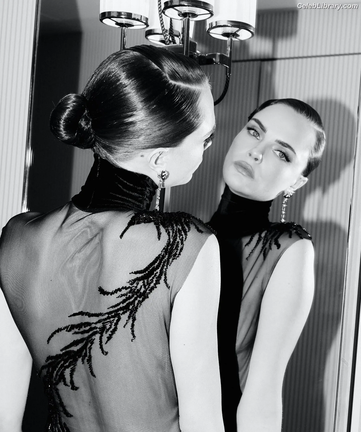 Cara Delevingne photo 6 of 1475