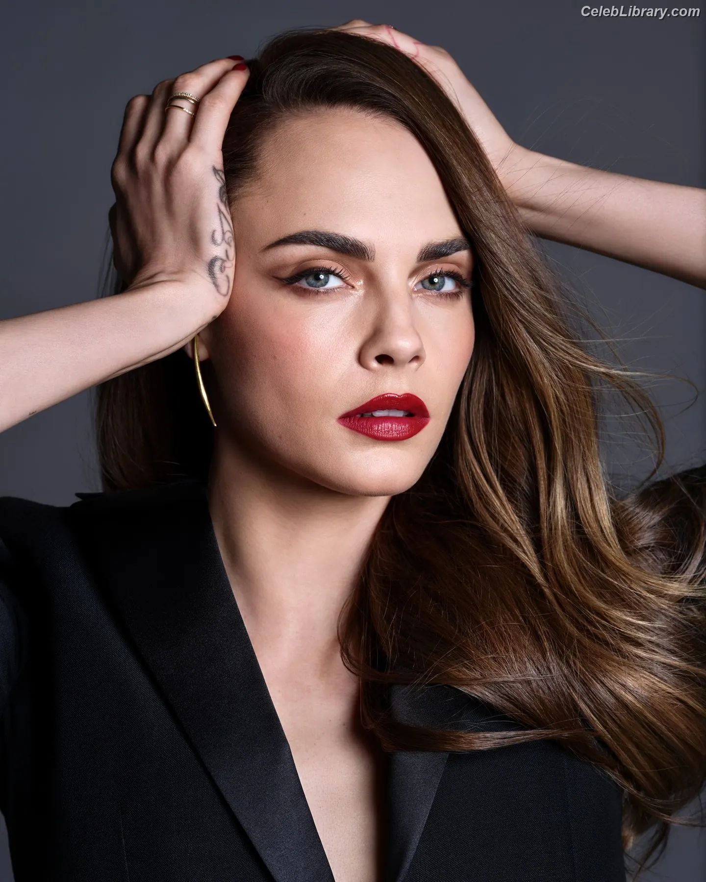Cara Delevingne photo 18 of 1475