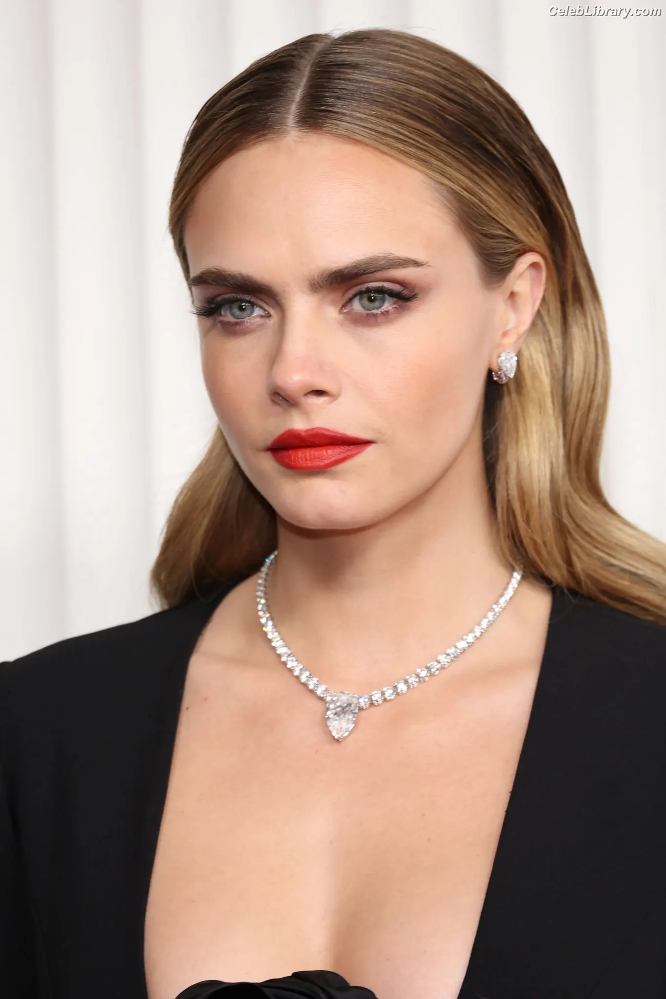 Cara Delevingne photo 17 of 1475
