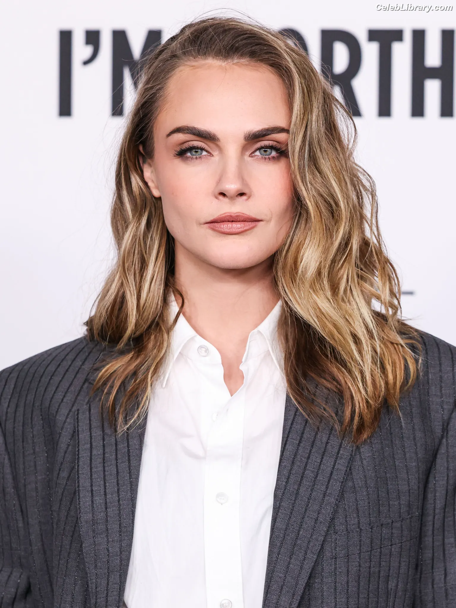 Cara Delevingne photo 12 of 1475