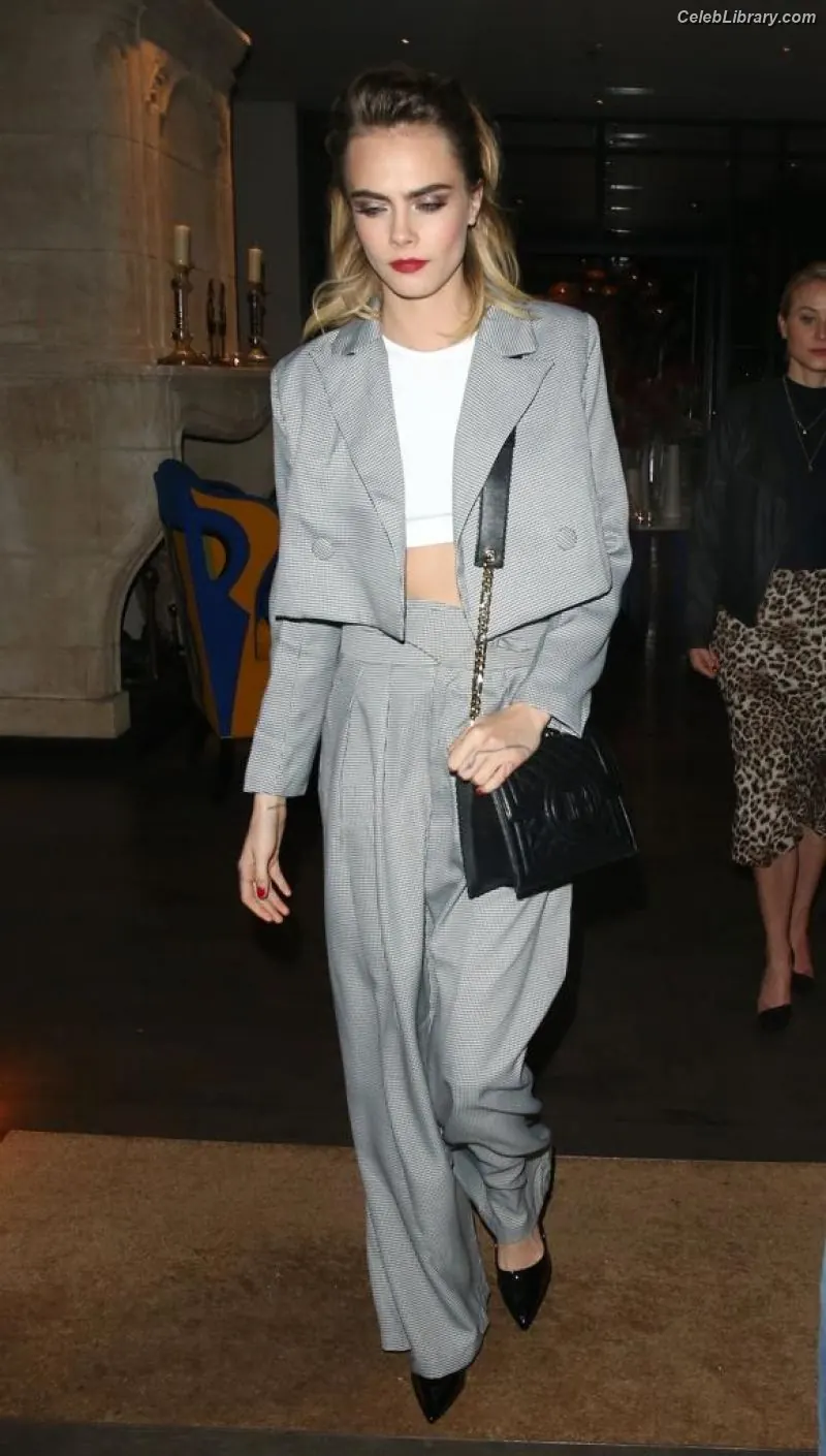 Cara Delevingne photo 12 of 1475