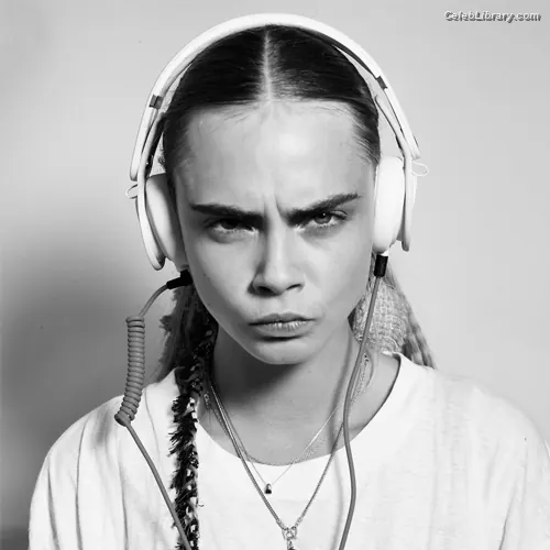 Cara Delevingne photo 21 of 1475