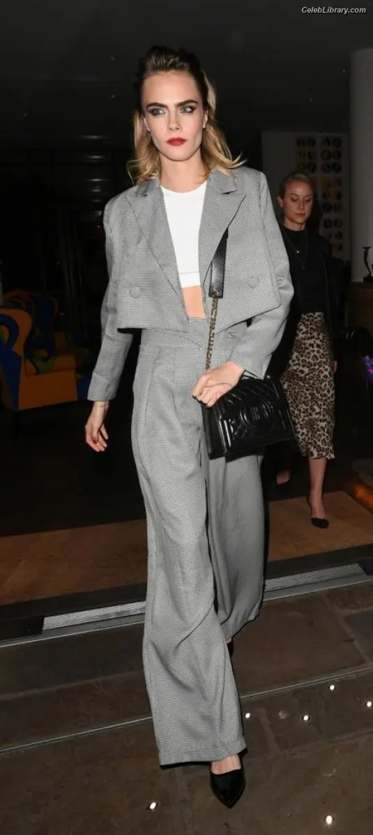 Cara Delevingne photo 9 of 1475