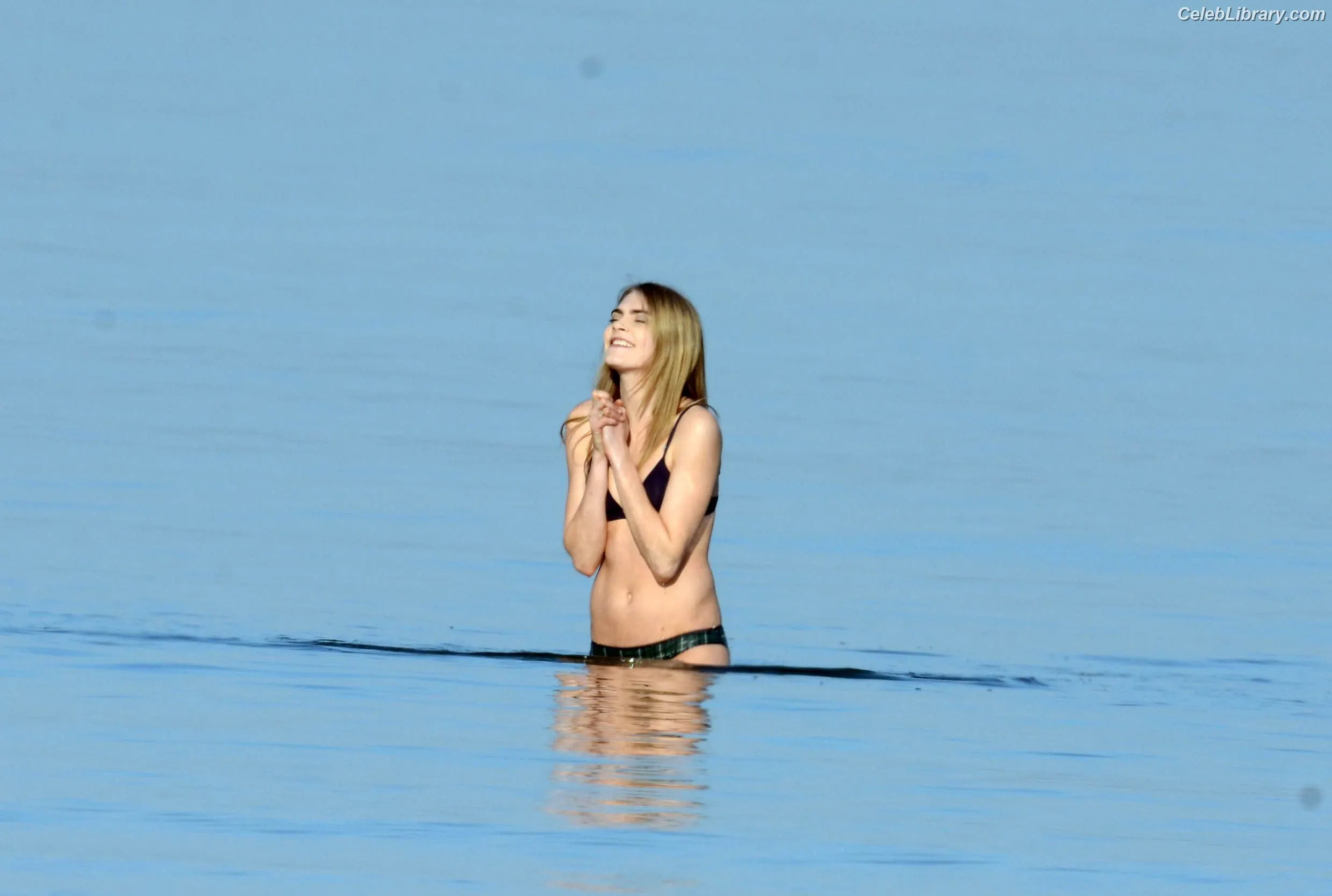 Cara Delevingne photo 15 of 1475