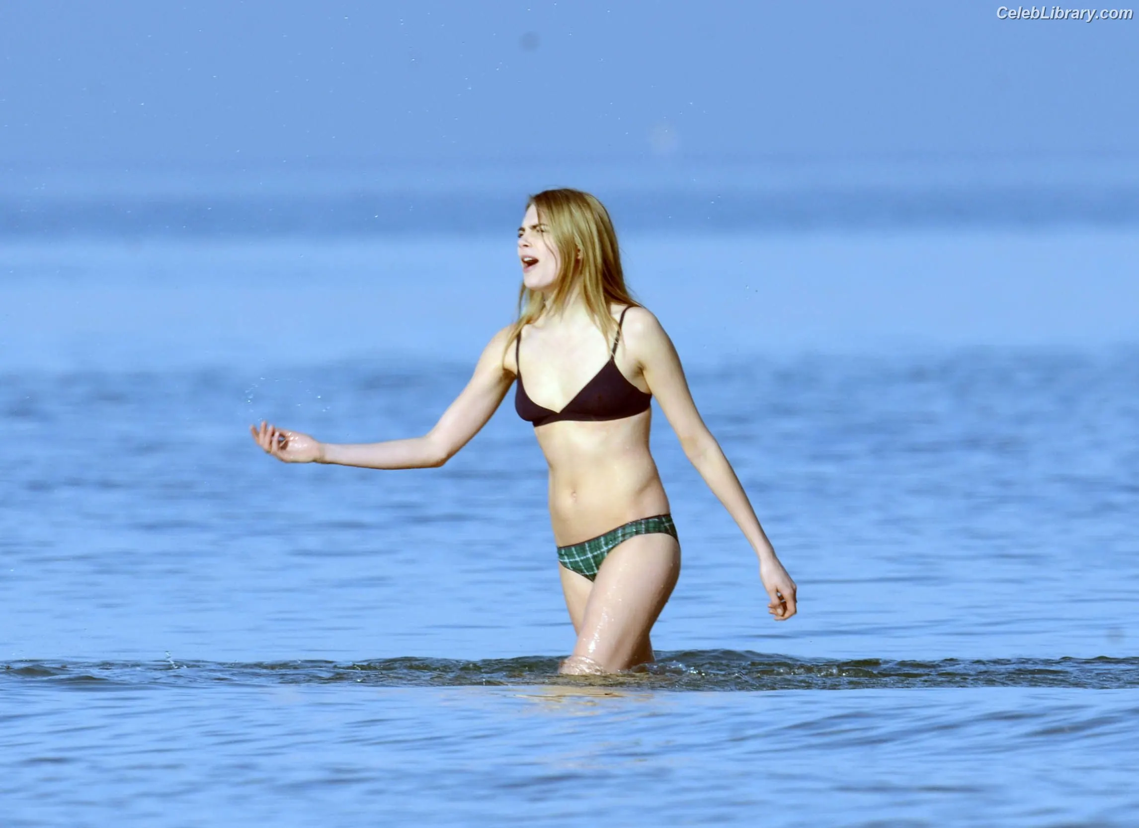 Cara Delevingne photo 9 of 1475