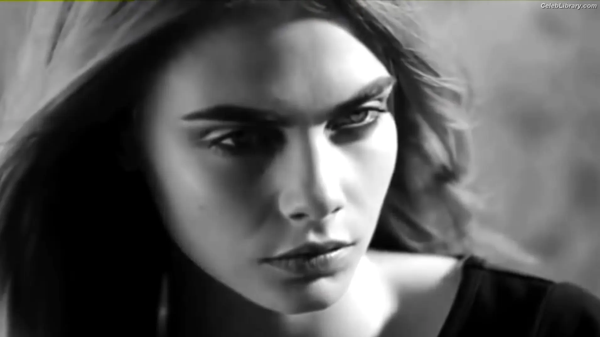 Cara Delevingne photo 14 of 1475