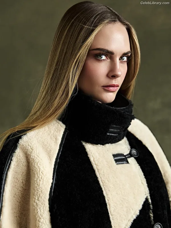 Cara Delevingne photo 1 of 1469