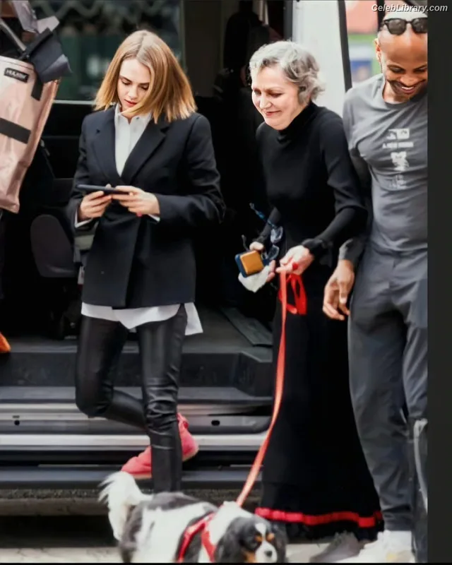 Cara Delevingne photo 13 of 1469