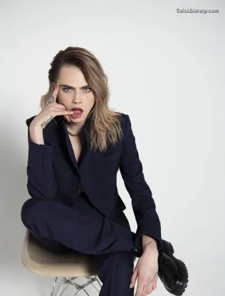 Cara Delevingne photo 17 of 1469
