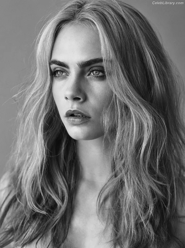 Cara Delevingne photo 20 of 1469