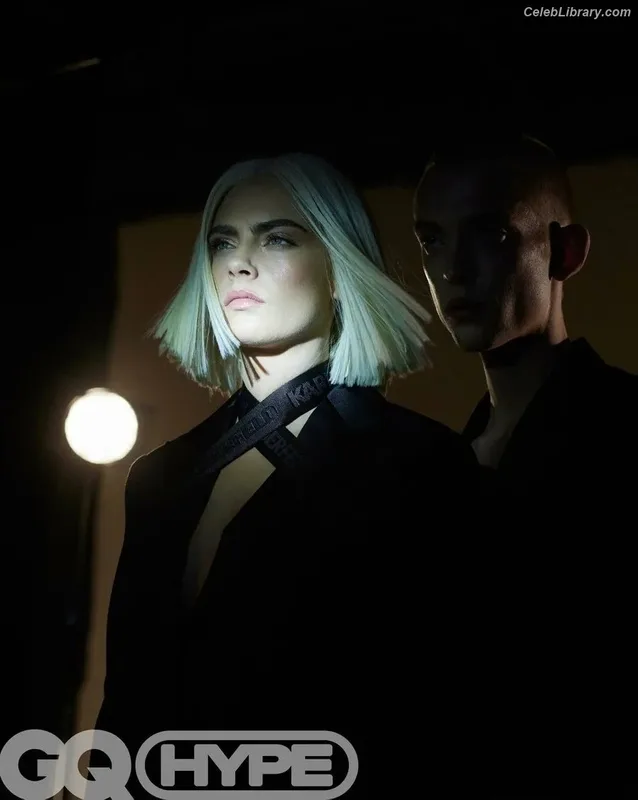 Cara Delevingne photo 12 of 1469