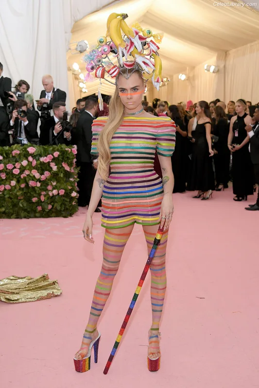 Cara Delevingne photo 15 of 1469