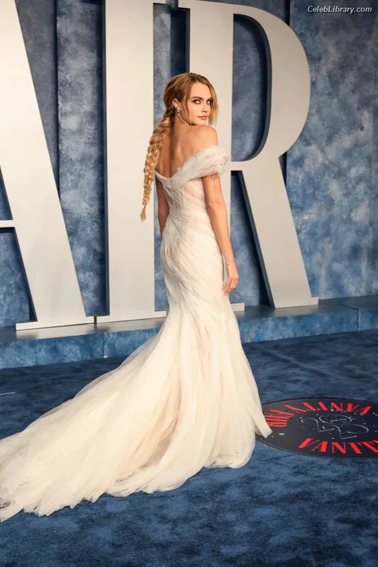 Cara Delevingne photo 20 of 1469