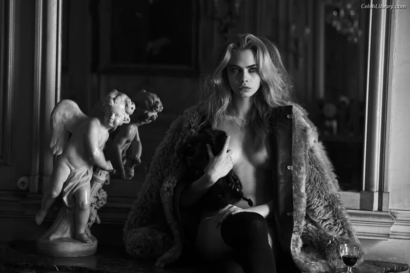 Cara Delevingne photo 23 of 1469