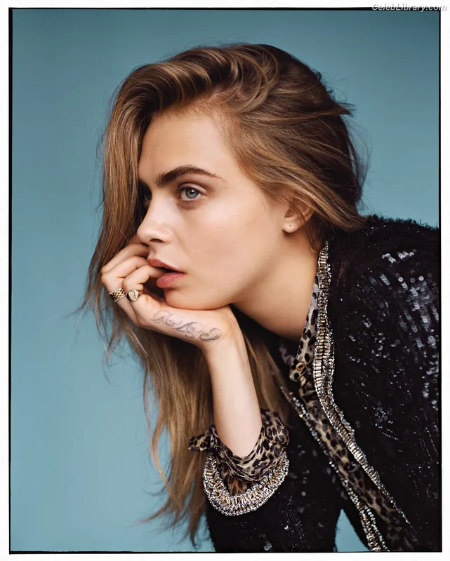 Cara Delevingne photo 10 of 1469