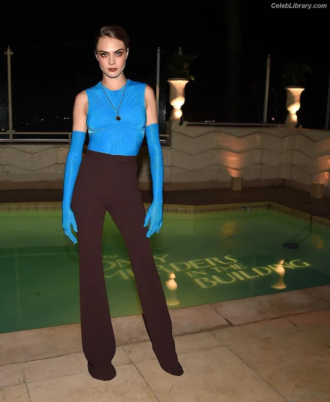 Cara Delevingne photo 4 of 1469