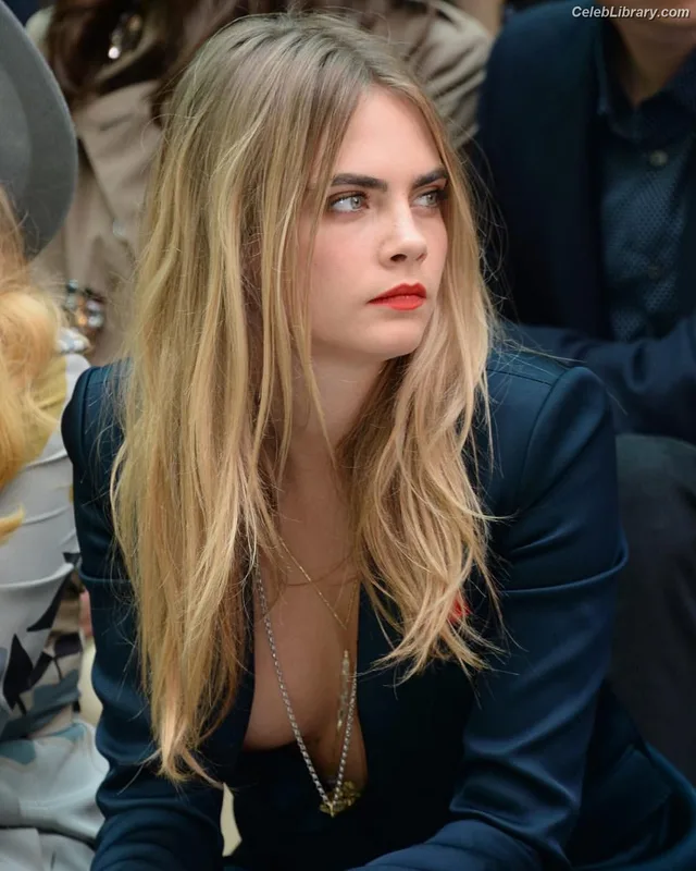 Cara Delevingne photo 10 of 1469