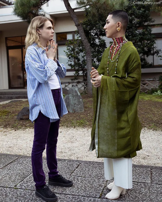Cara Delevingne photo 6 of 1469