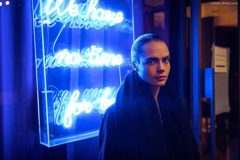 Cara Delevingne photo 20 of 1469