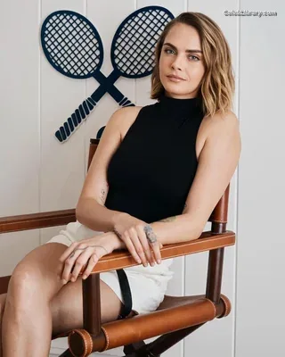 Cara Delevingne photo 13 of 1469