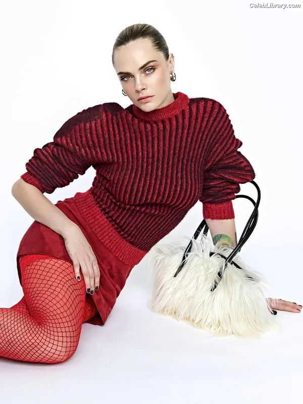 Cara Delevingne photo 15 of 1469