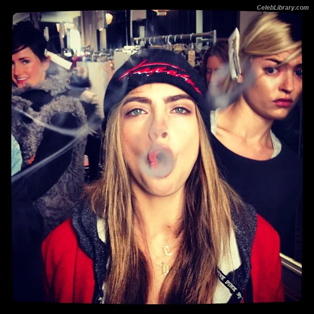 Cara Delevingne photo 13 of 1469