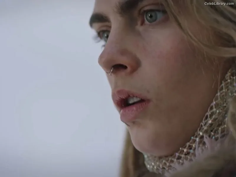 Cara Delevingne photo 10 of 1469