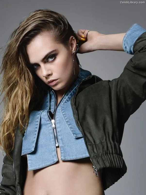 Cara Delevingne photo 21 of 1469