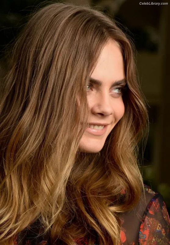 Cara Delevingne photo 15 of 1469