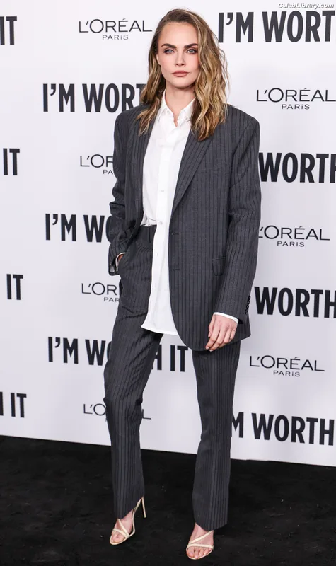 Cara Delevingne photo 20 of 1469