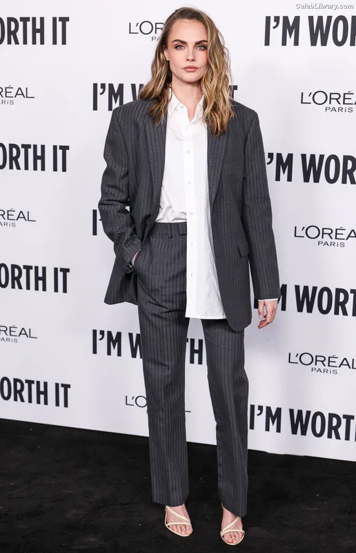 Cara Delevingne photo 22 of 1469
