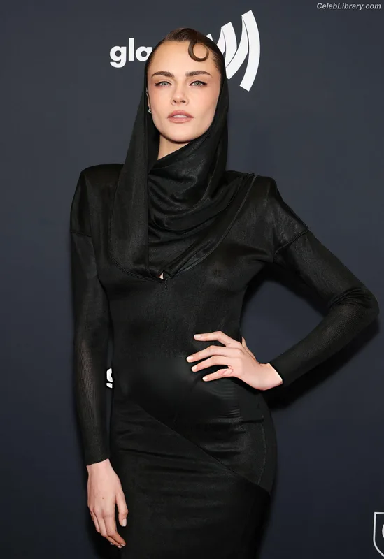 Cara Delevingne photo 14 of 1469