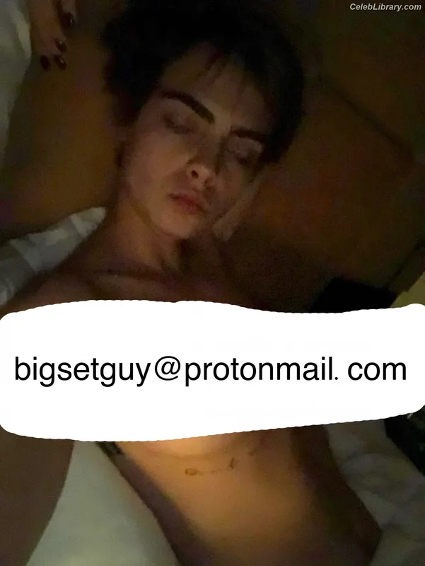 Cara Delevingne photo 24 of 1469