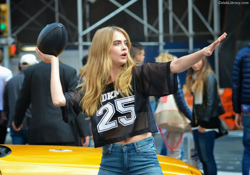 Cara Delevingne photo 11 of 1469