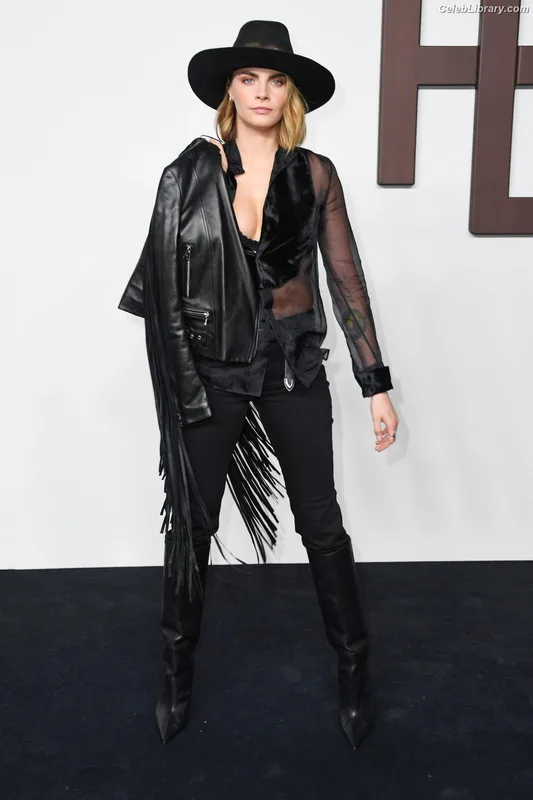 Cara Delevingne photo 4 of 1469