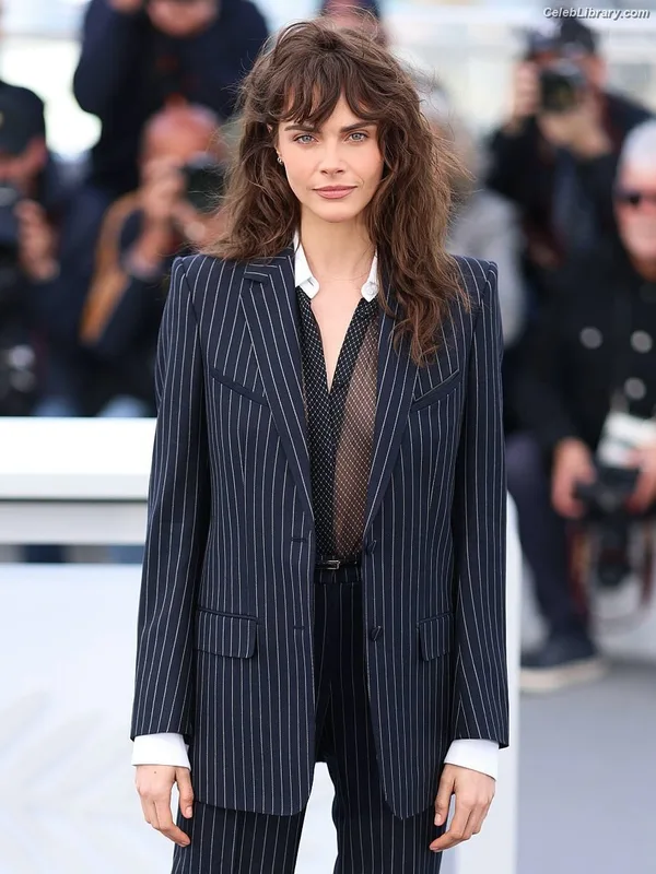 Cara Delevingne photo 10 of 1469