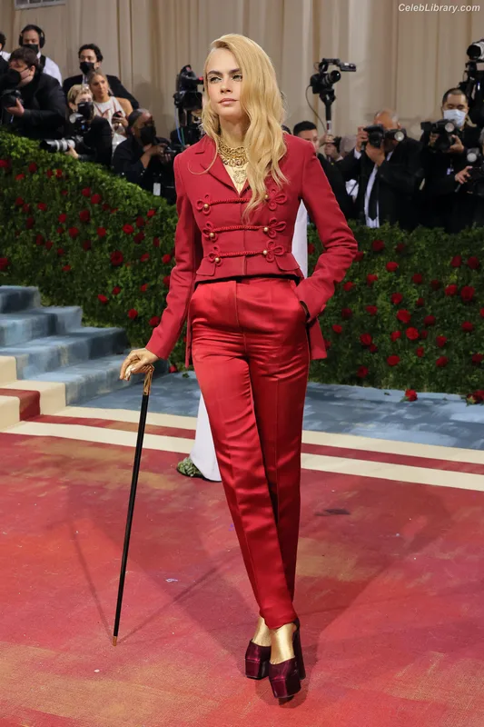 Cara Delevingne photo 23 of 1469