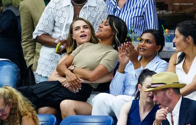 Cara Delevingne photo 18 of 1469