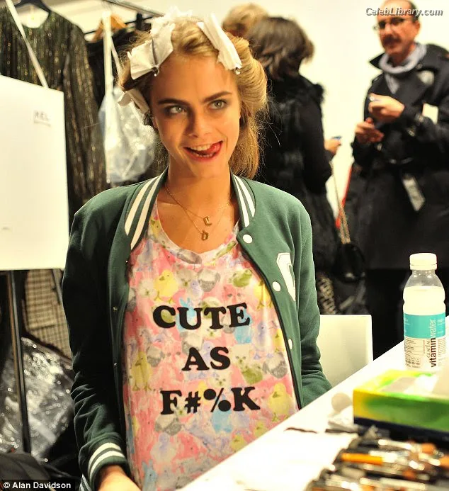 Cara Delevingne photo 7 of 1469
