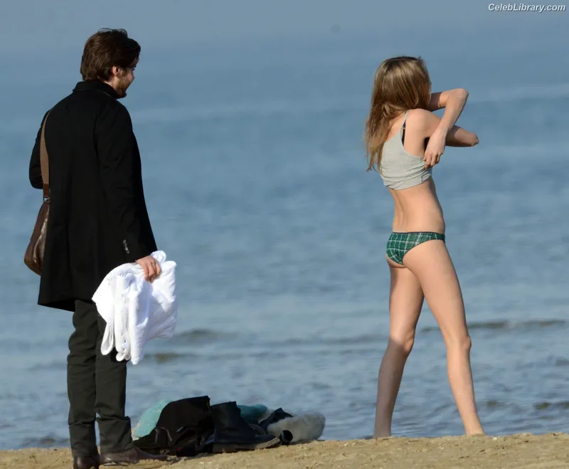 Cara Delevingne photo 15 of 1469