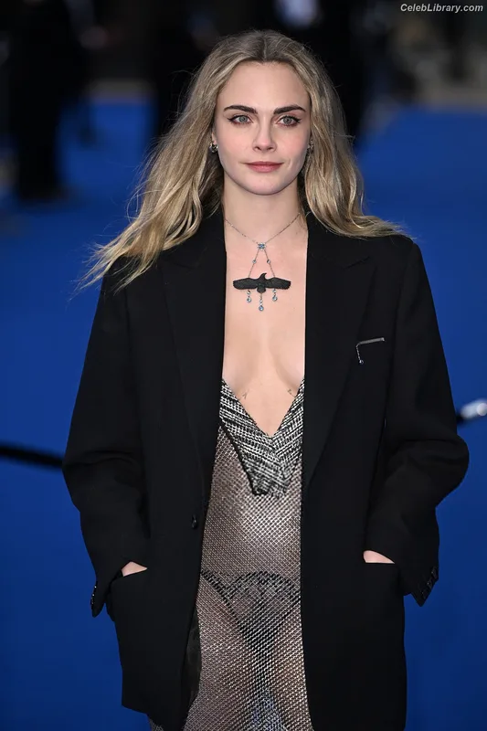Cara Delevingne photo 16 of 1469
