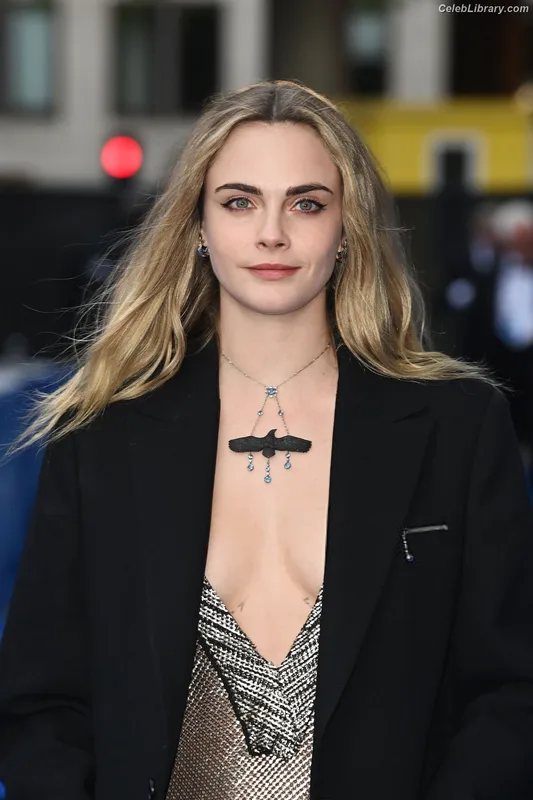 Cara Delevingne photo 5 of 1469