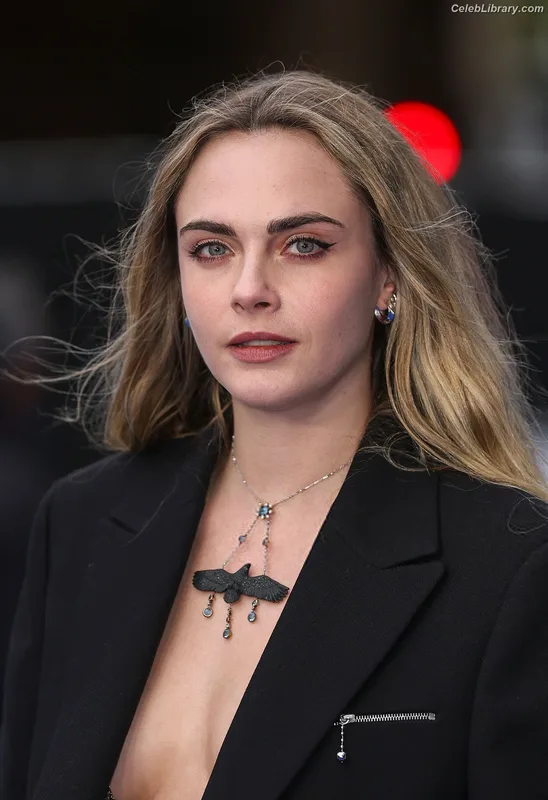 Cara Delevingne photo 20 of 1469