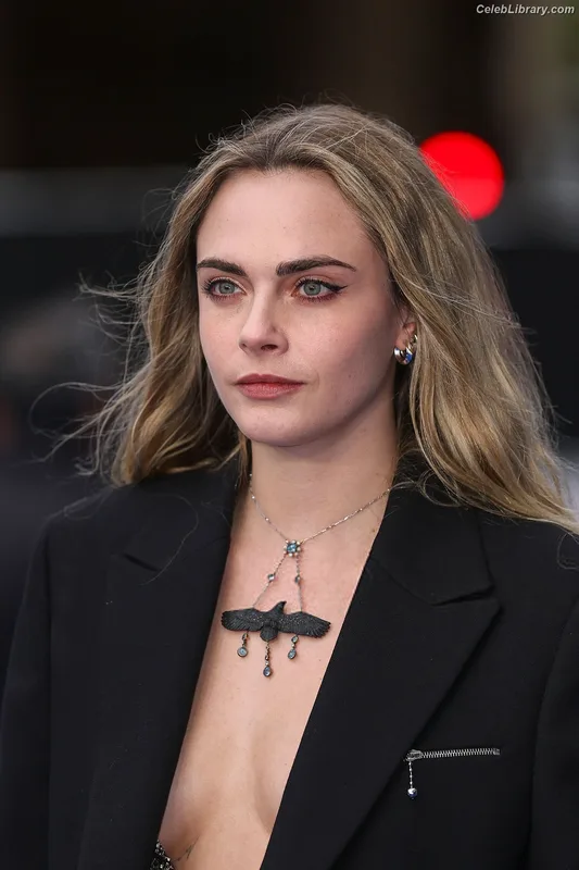 Cara Delevingne photo 22 of 1469