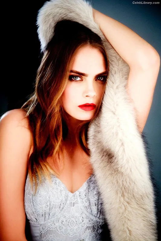 Cara Delevingne photo 19 of 1469