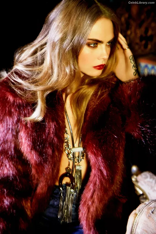 Cara Delevingne photo 20 of 1469