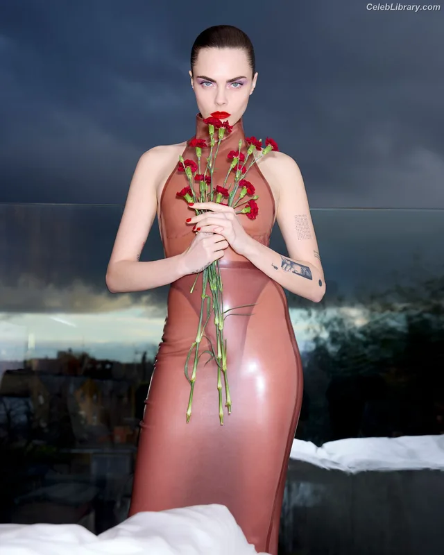 Cara Delevingne photo 8 of 1469