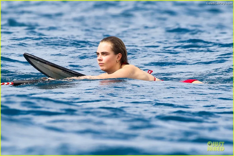 Cara Delevingne photo 15 of 1469