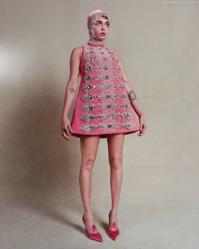 Cara Delevingne photo 11 of 1469